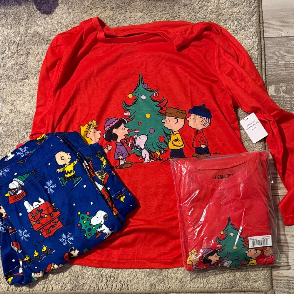 2 pack family set Peanuts Red and Blue Christmas Pajama Set